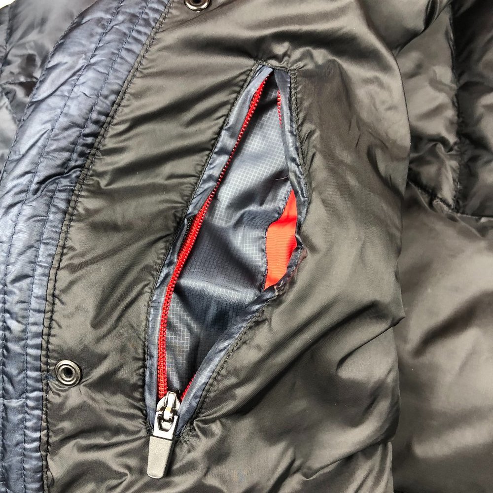 SOLD - Tumi Navy Blue Packable Down Puffer Jacket - Picture 9 of 17